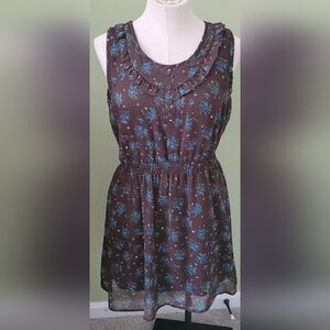 Floral Sleeveless Blouse